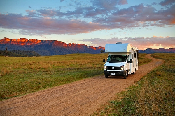 Top Campervan Travel Routes Across Australia