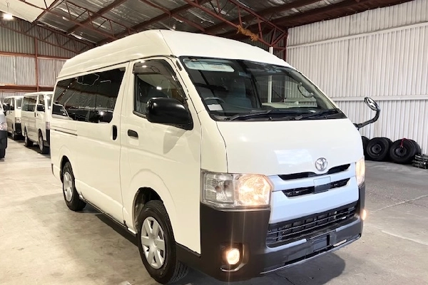 Hiace High Roof 4WD Tweed Heads