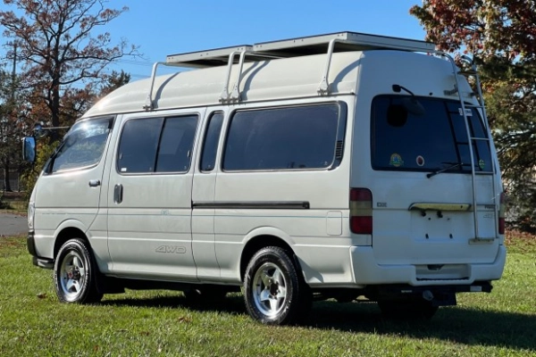 Toyota Hiace for Sale in Brisbane & QLD – Commercial, 4WD & Camper Options