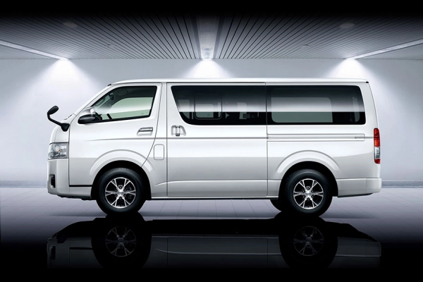 Top 5 Reasons Tradies in Brisbane Choose the Toyota Hiace