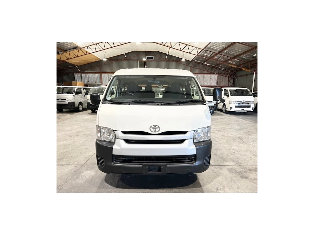 2016 Toyota Hiace LWB **10 SEATERS**