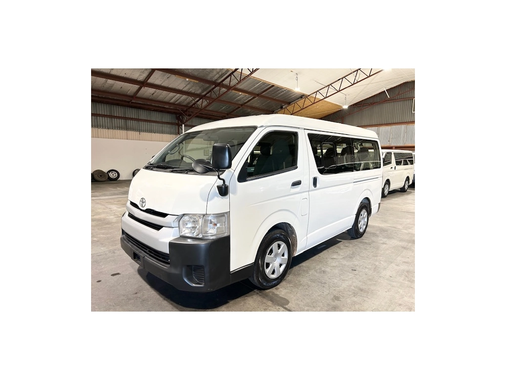 2016 Toyota Hiace LWB **10 SEATERS**