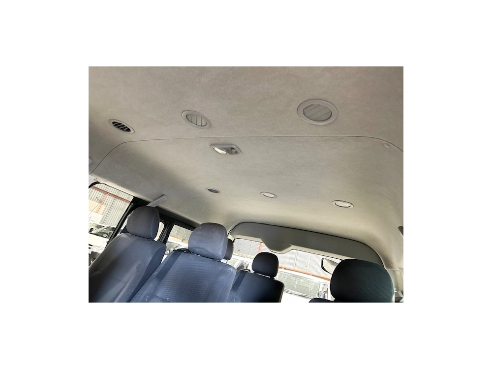 2016 Toyota Hiace LWB **10 SEATERS**