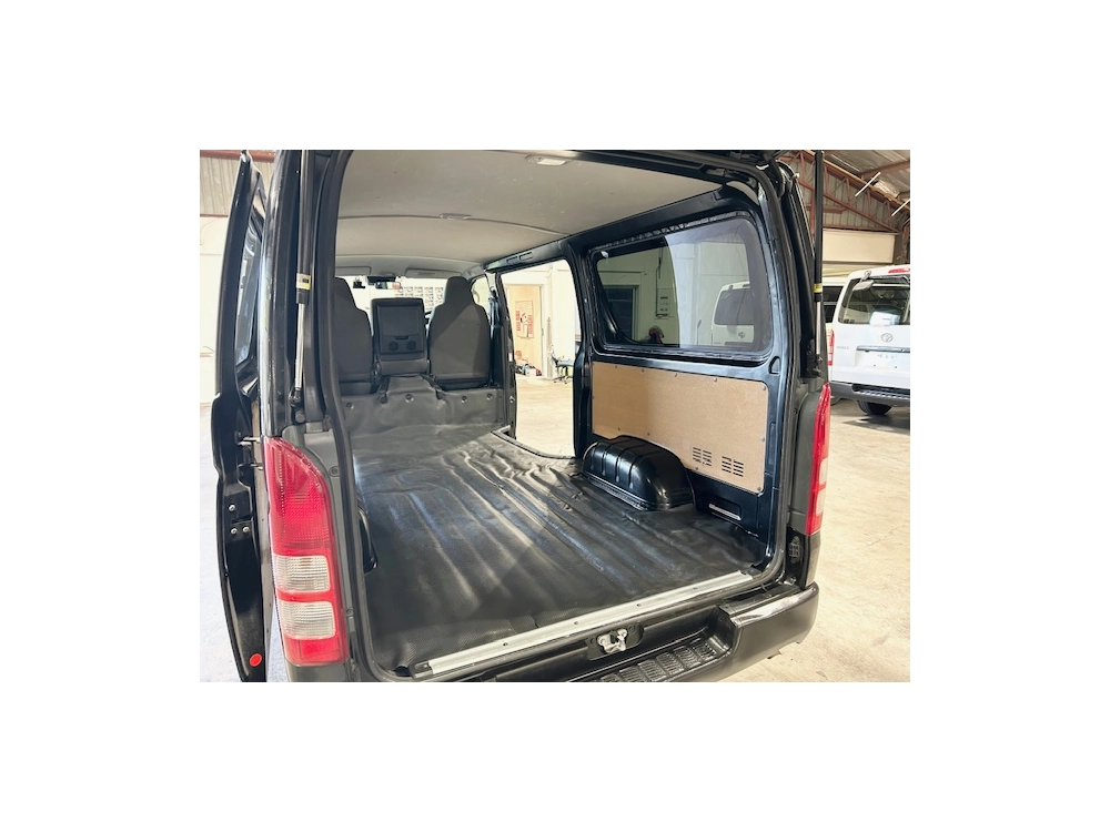 2020 Toyota Hiace === Heavy Duty ROOFRACK ===