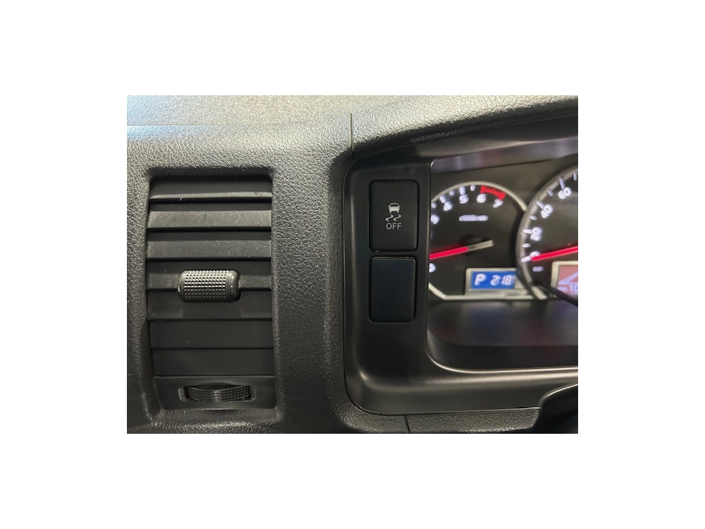 2020 Toyota Hiace === Heavy Duty ROOFRACK ===