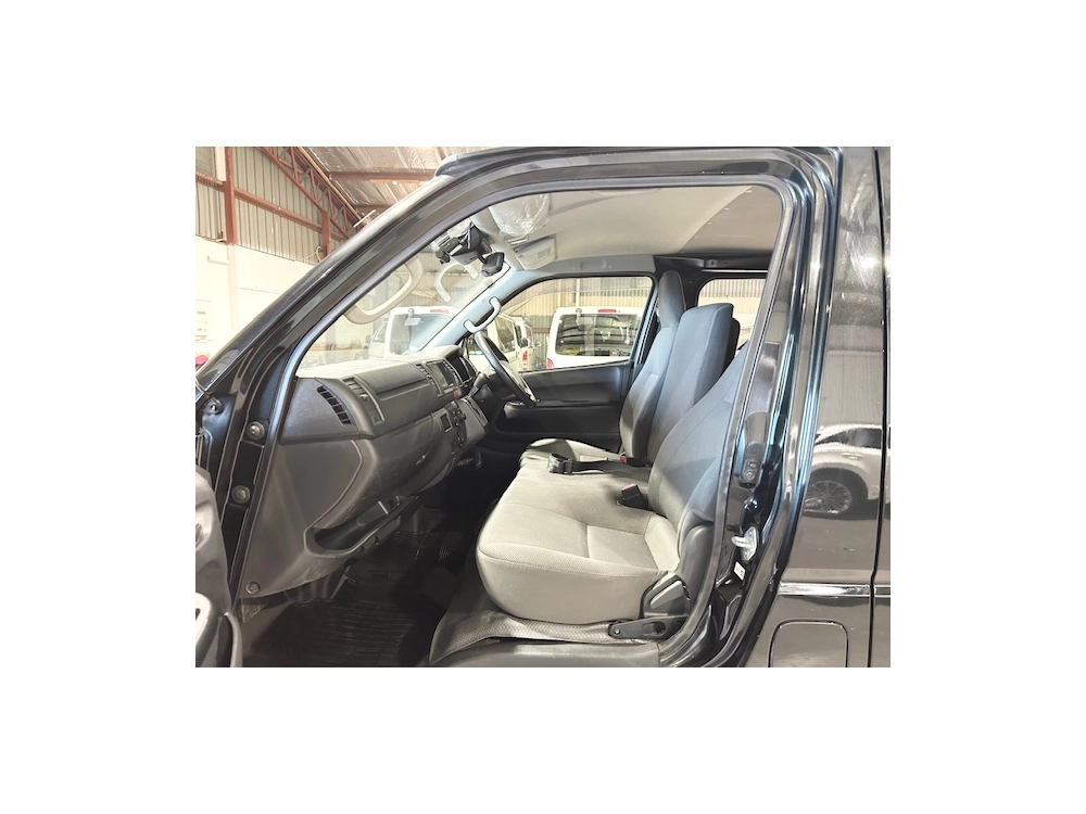 2020 Toyota Hiace === Heavy Duty ROOFRACK ===