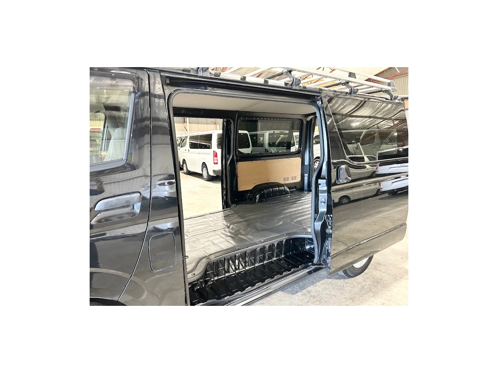 2020 Toyota Hiace === Heavy Duty ROOFRACK ===