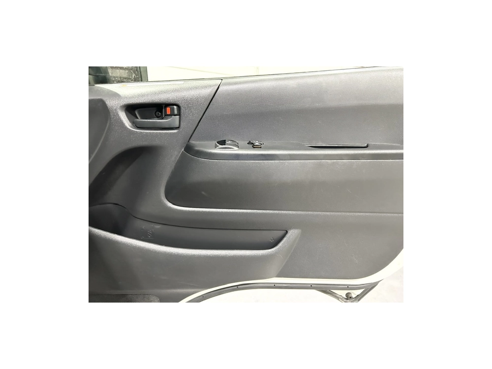 2021 Toyota Hiace Facelift Model =4X4= Rear Aircon! Dual Airbags! 