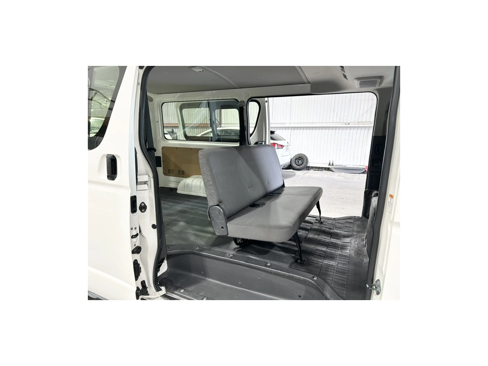 2021 Toyota Hiace Facelift Model =4X4= Rear Aircon! Dual Airbags! 