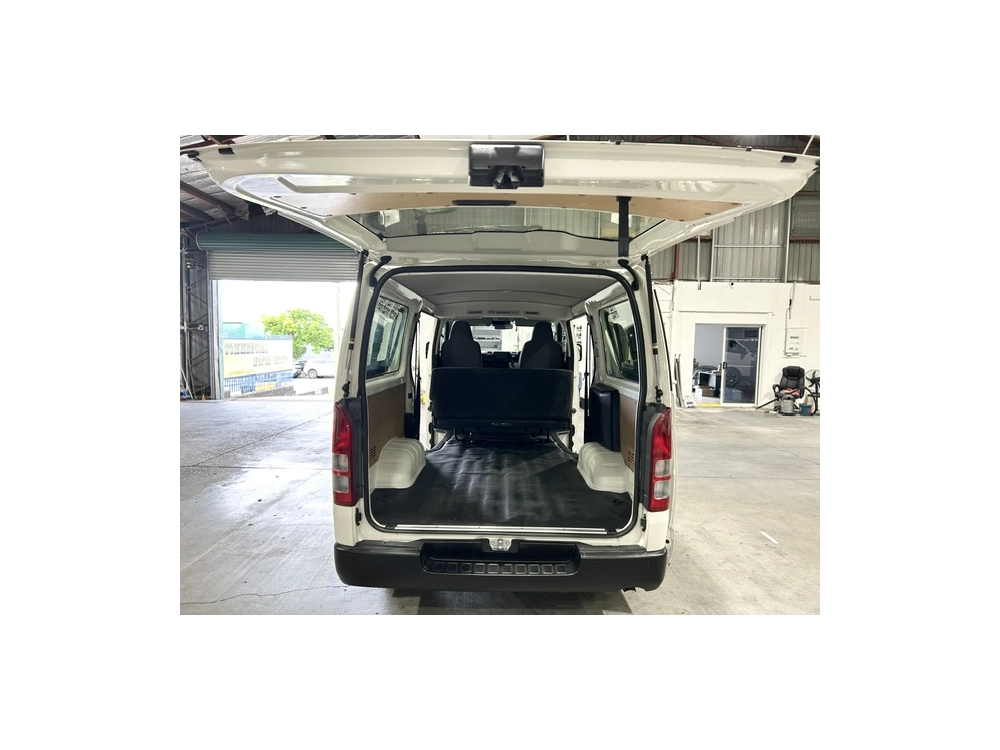 2021 Toyota Hiace Facelift Model =4X4= Rear Aircon! Dual Airbags! 