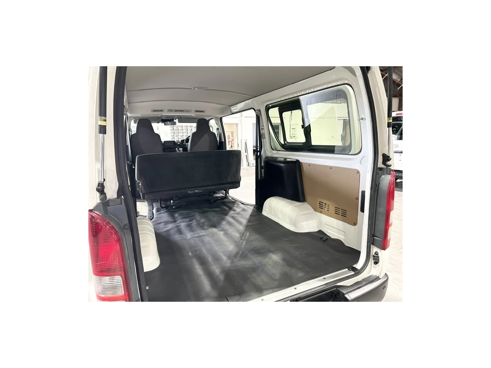 2021 Toyota Hiace Facelift Model =4X4= Rear Aircon! Dual Airbags! 