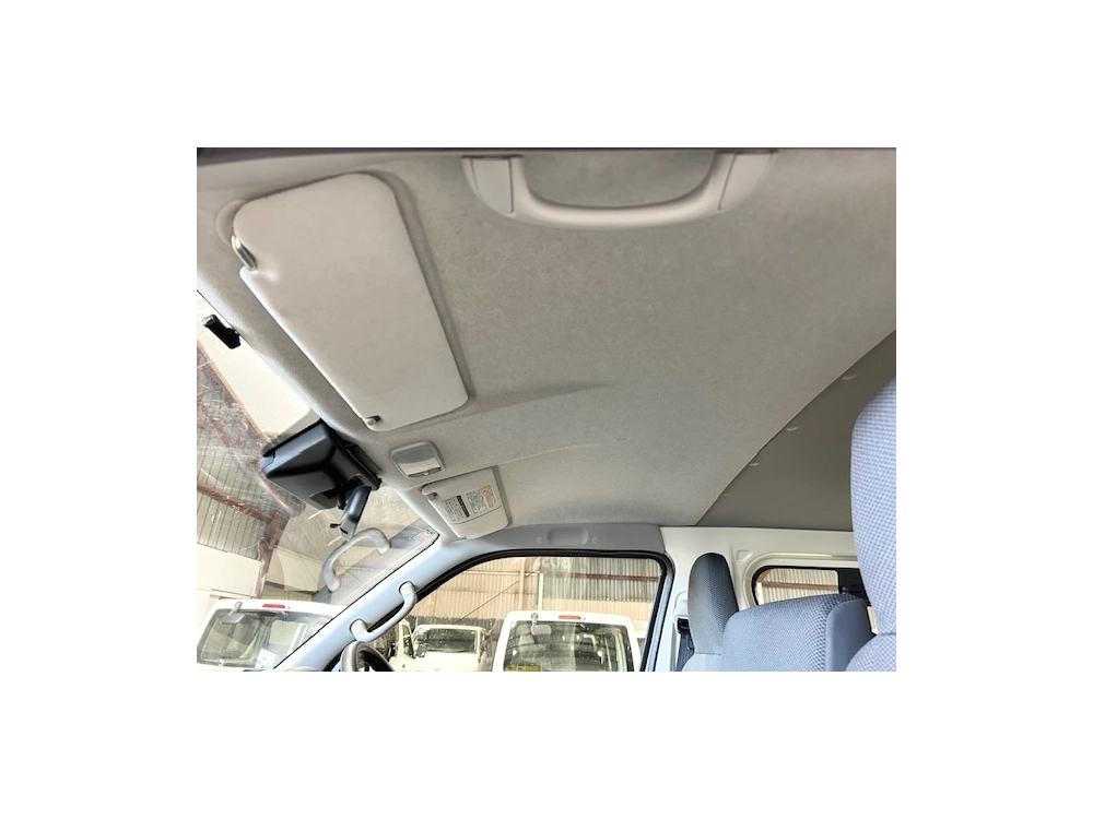 2021 Toyota Hiace FACELIFT- 6SEATS - 4WD - Coming Soon -