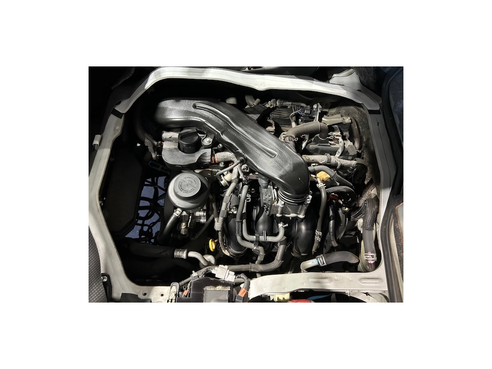 2019 Toyota Hiace 6 SEATERS 100km Only