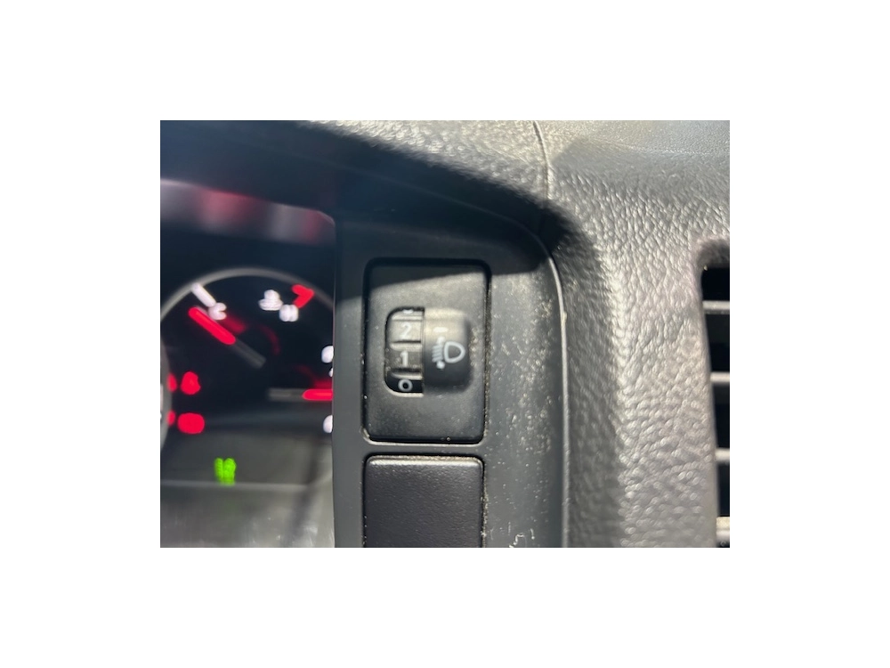 2019 Toyota Hiace 6 SEATERS 100km Only