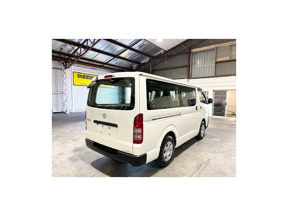 2019 Toyota Hiace 6 SEATERS 100km Only