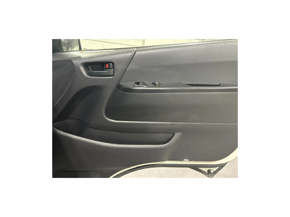 2019 Toyota Hiace =4X4= Rear Aircon!! 3/6/9 Seaters