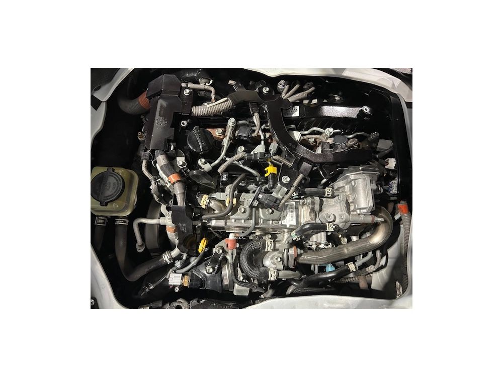 2021 Toyota Hiace Latest Facelift Model =4X4= Super Low 103km 