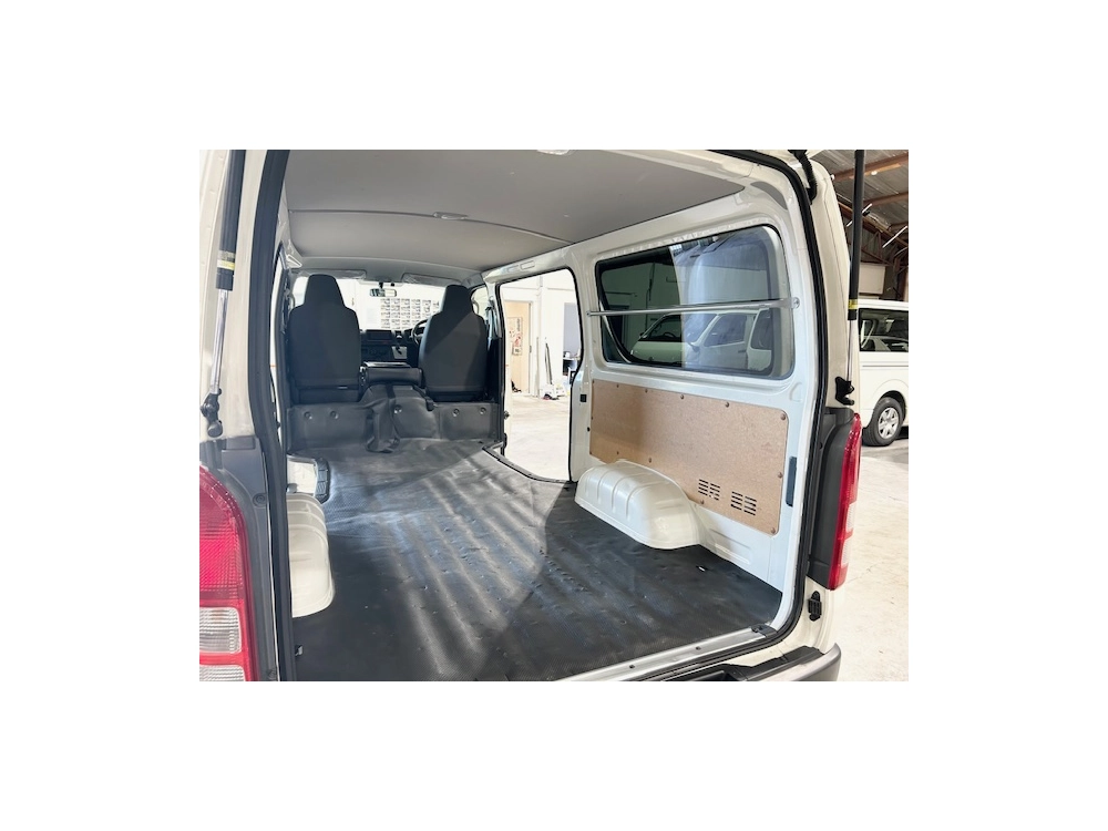 2021 Toyota Hiace Latest Facelift Model =4X4= Super Low 103km 