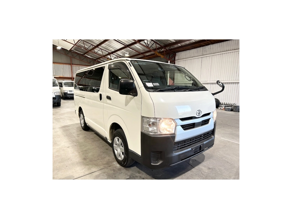 2021 Toyota Hiace Latest Facelift Model =4X4= Super Low 103km