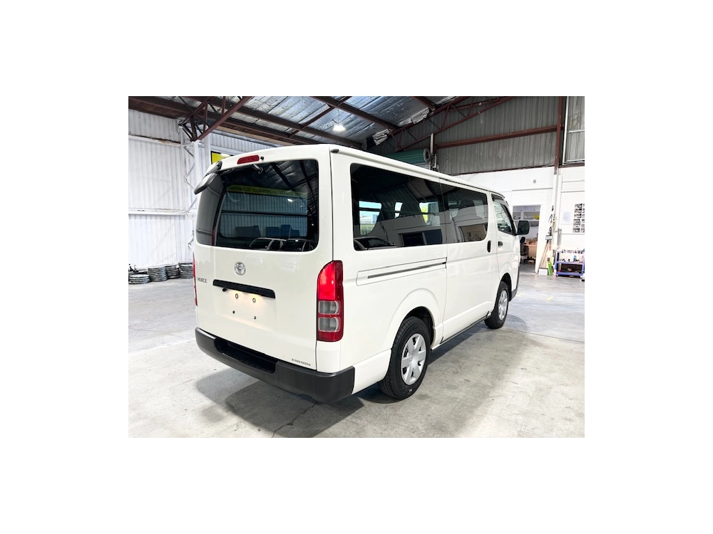 2021 Toyota Hiace Latest Facelift Model =4X4= Super Low 103km 