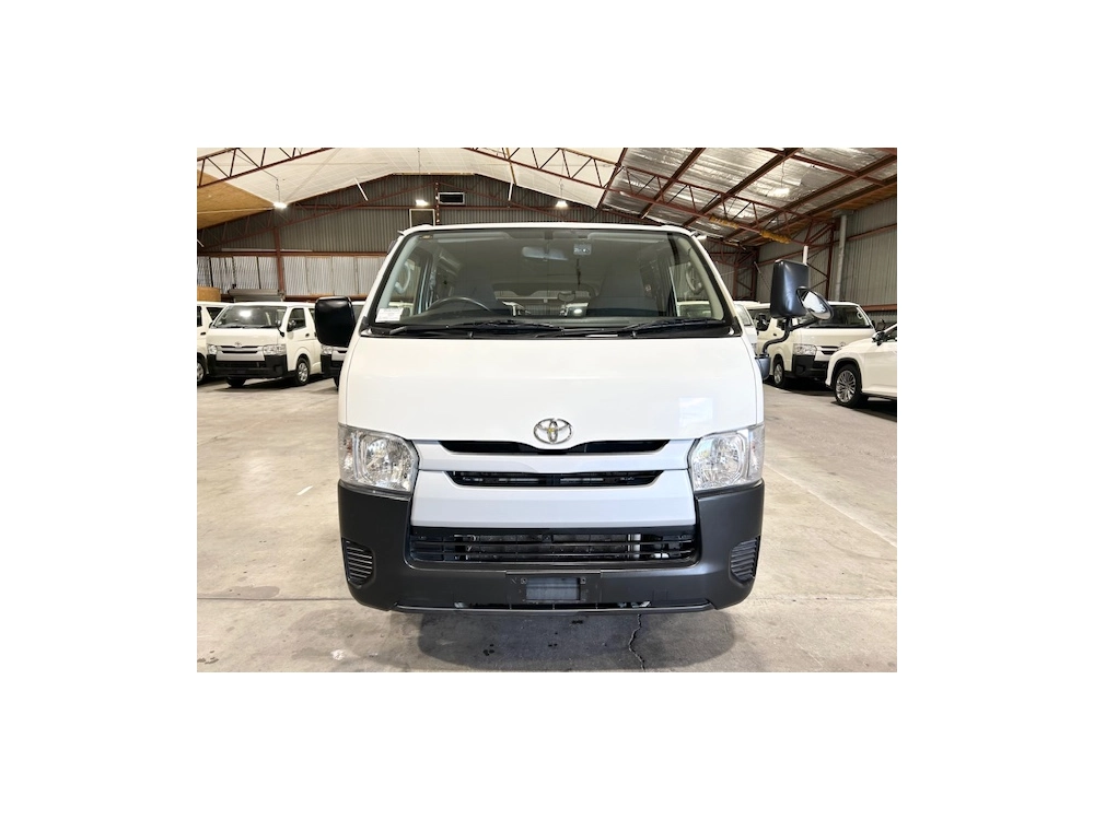 2019 Toyota Hiace =4x4= 6 or 9 Seaters