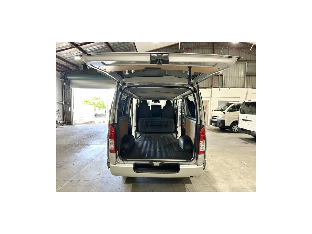 2020 Toyota Hiace =4X4= Luxury GL Package_$1000 Discounted for Fuel