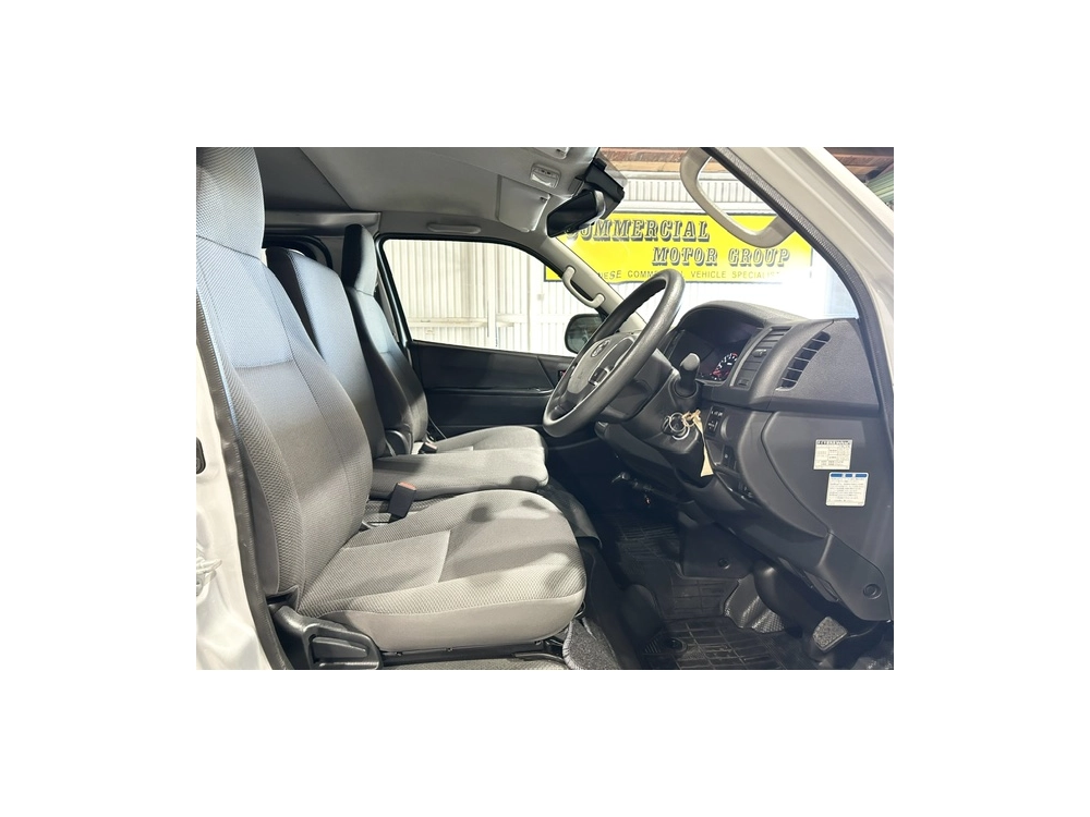 2020 Toyota Hiace =4X4= Luxury GL Package_$1000 Discounted for Fuel