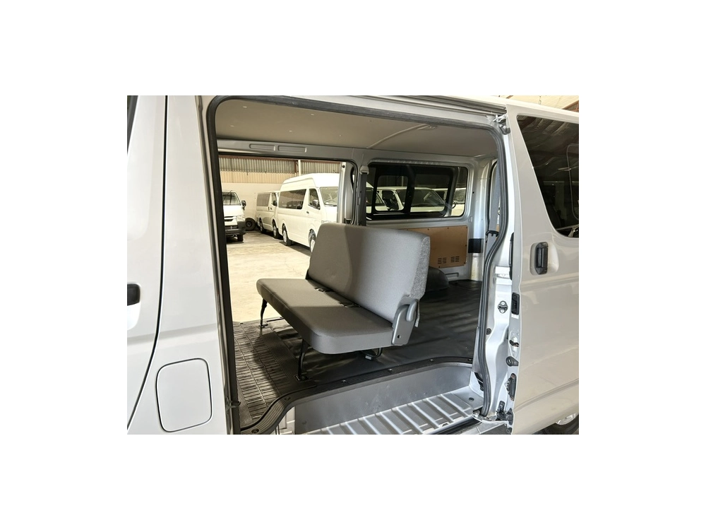 2020 Toyota Hiace =4X4= Luxury GL Package_$1000 Discounted for Fuel