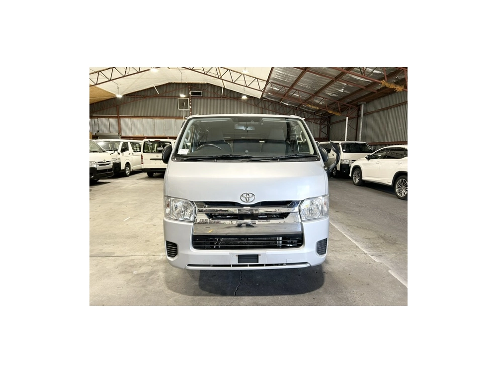 2020 Toyota Hiace =4X4= Luxury GL Package_$1000 Discounted for Fuel