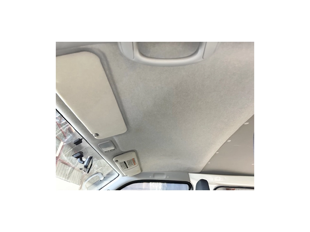 2020 Toyota Hiace ==FULL TIME 4WD== 2.8L DIESEL