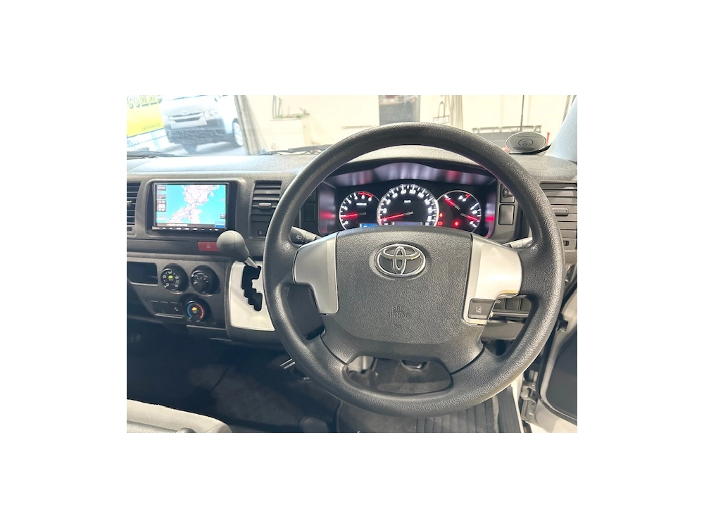 2019 Toyota Hiace ==FULL TIME 4WD - ONLY 117km==