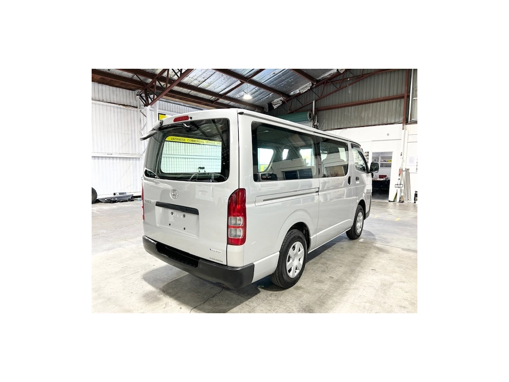 2019 Toyota Hiace ==FULL TIME 4WD - ONLY 117km==