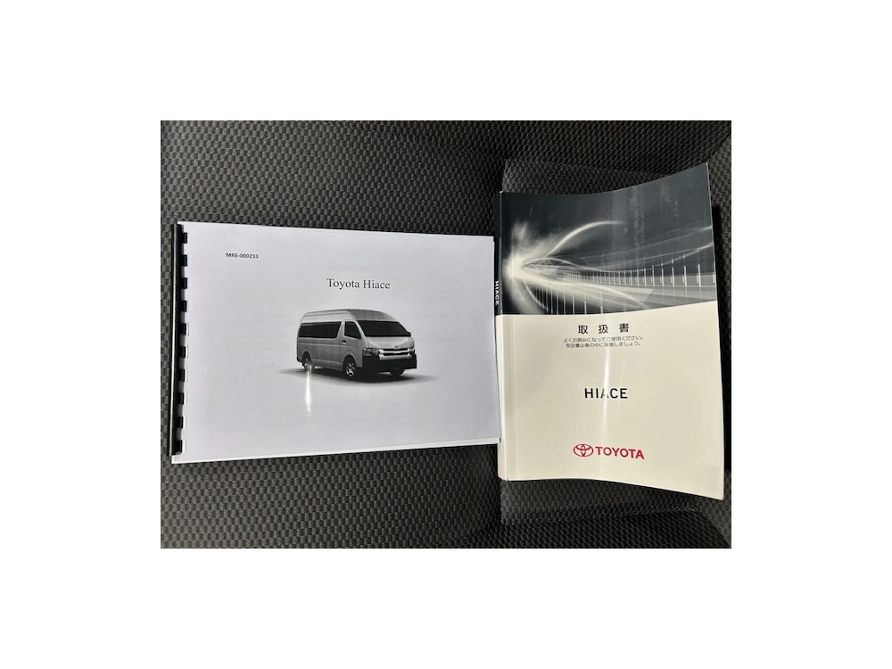 2019 Toyota Hiace == Super Low 104km == *** 4WD 4WD 4WD ***