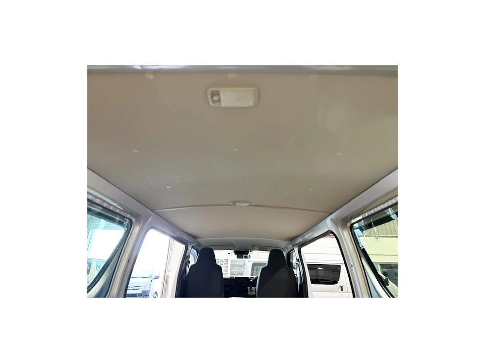 2019 Toyota Hiace ==FULL TIME 4WD - ONLY 117km==