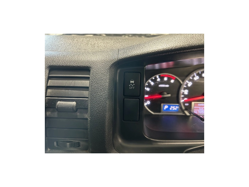 2020 Toyota Hiace ==4x4 4x4 4x4== Super Low 105kms