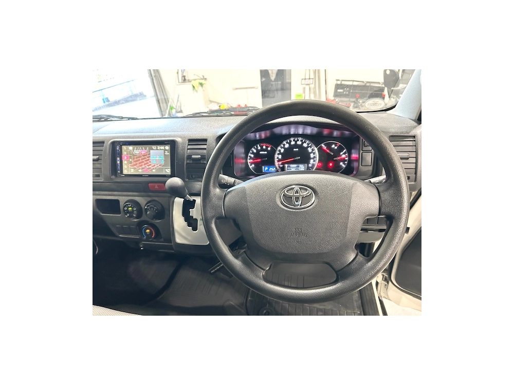 2020 Toyota Hiace ==4x4 4x4 4x4== Super Low 105kms