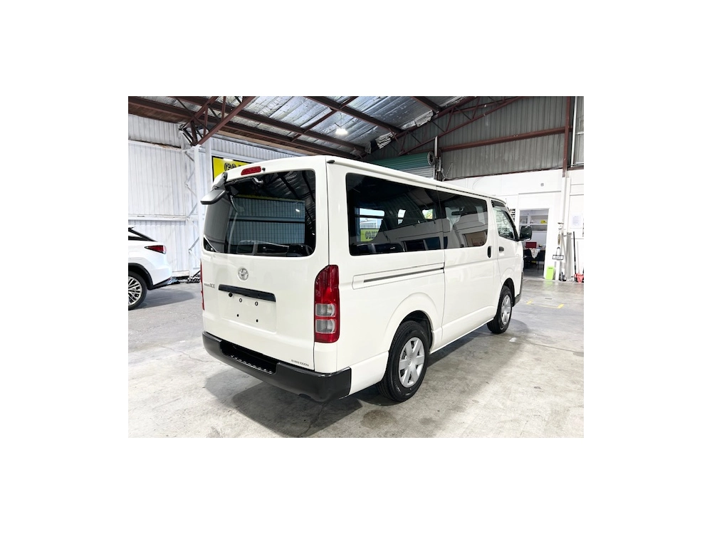 2020 Toyota Hiace ==4x4 4x4 4x4== Super Low 105kms