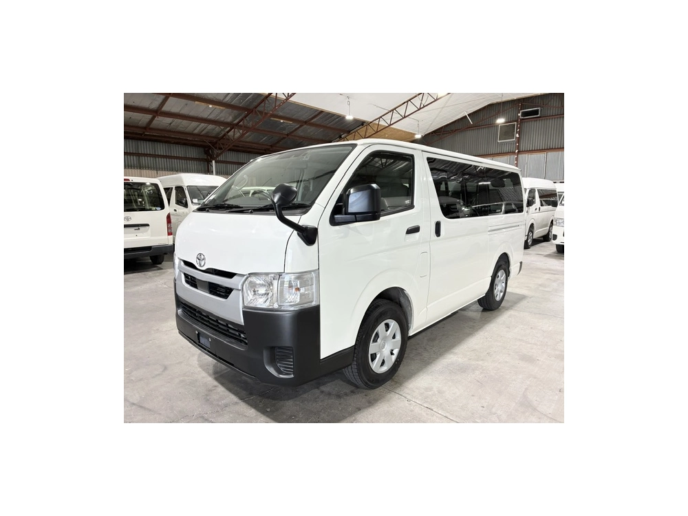 2022 Toyota Hiace 4X4 FACELIFT MODEL / 6 SEATER!!