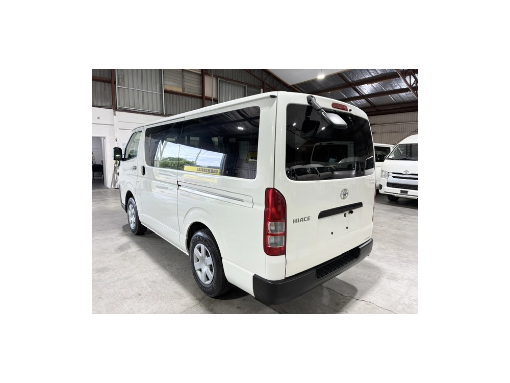 2022 Toyota Hiace 4X4 FACELIFT MODEL / 6 SEATER!!