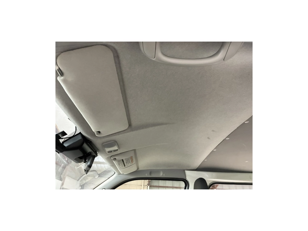 2022 Toyota Hiace 4X4 FACELIFT MODEL / 6 SEATER!!