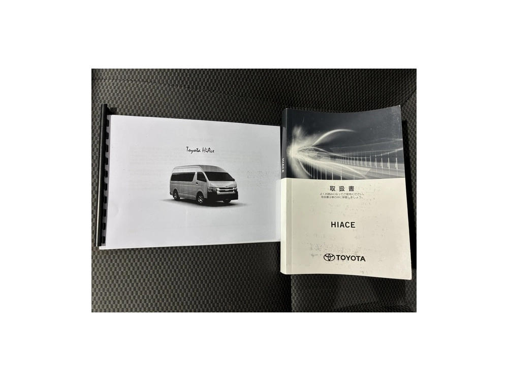 2022 Toyota Hiace 4X4 FACELIFT MODEL / 6 SEATER!!