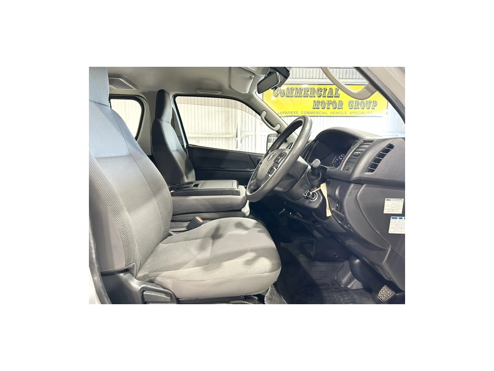 2021 Toyota Hiace Facelift Model =2WD= 6 Seaters_Rear Aircon