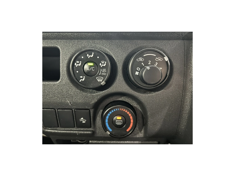 2021 Toyota Hiace Facelift Model =2WD= 6 Seaters_Rear Aircon