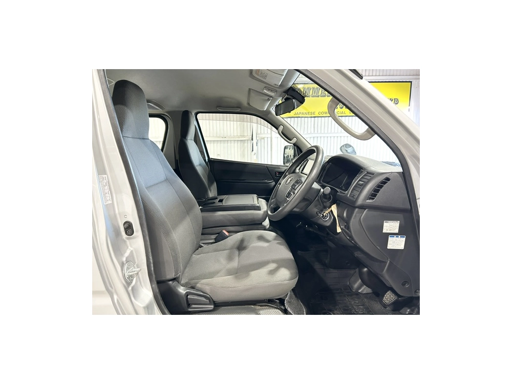 2021 Toyota Hiace Facelift Model =2WD= 6 Seaters_Rear Aircon