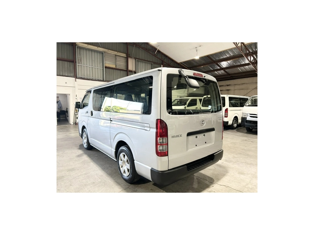 2021 Toyota Hiace Facelift Model =2WD= 6 Seaters_Rear Aircon ***MID YEAR SUPER SALE***