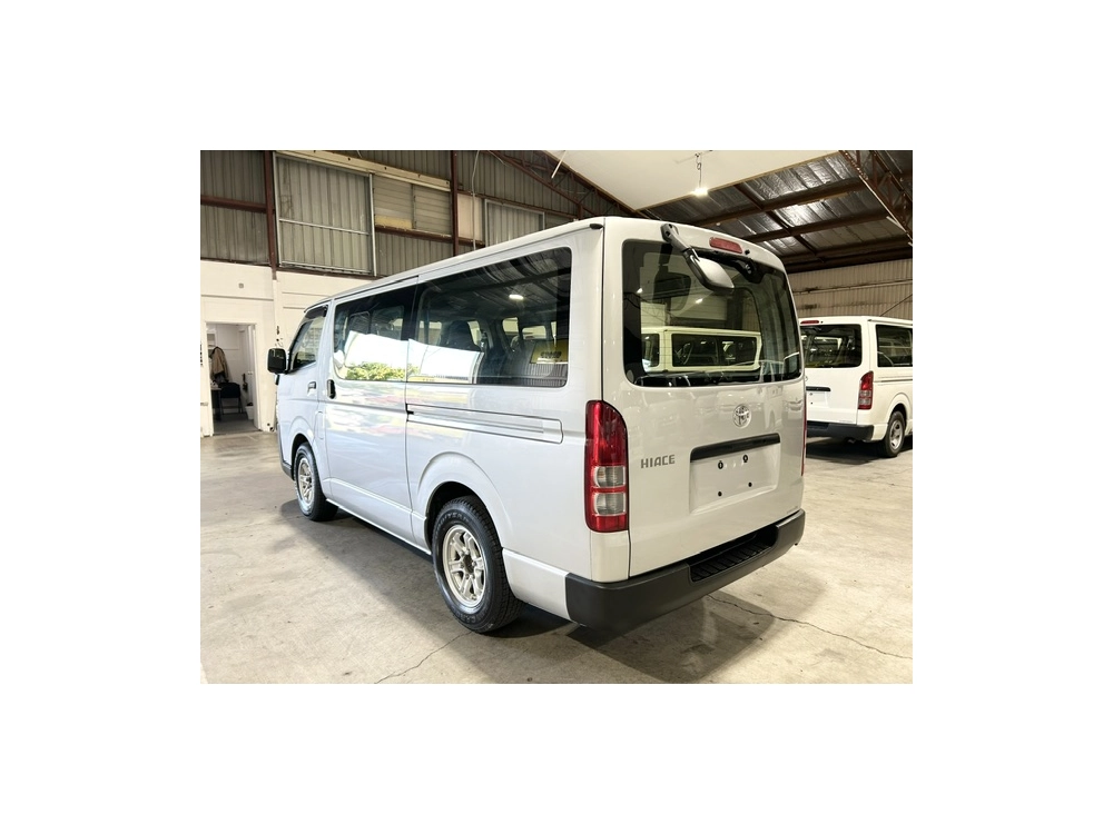 2021 Toyota Hiace Facelift Model =2WD= 6 Seaters_Rear Aircon