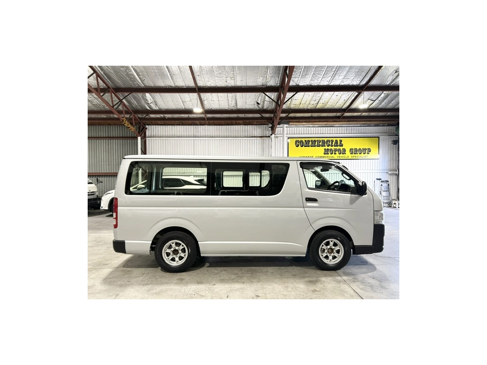 2021 Toyota Hiace Facelift Model =2WD= 6 Seaters_Rear Aircon