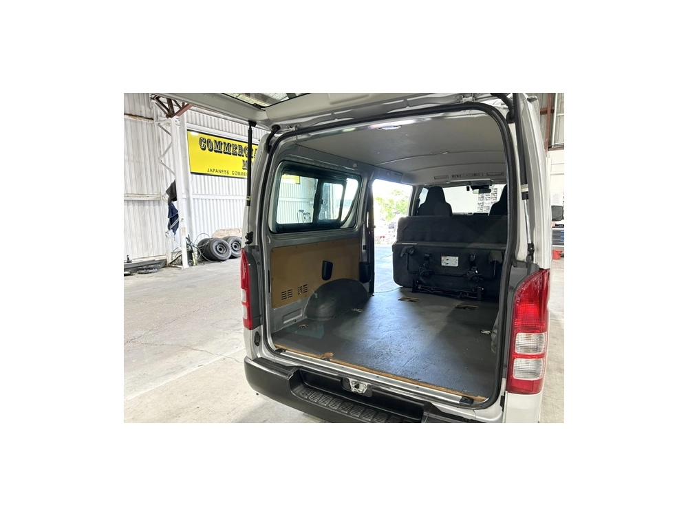 2021 Toyota Hiace Facelift Model =2WD= 6 Seaters_Rear Aircon