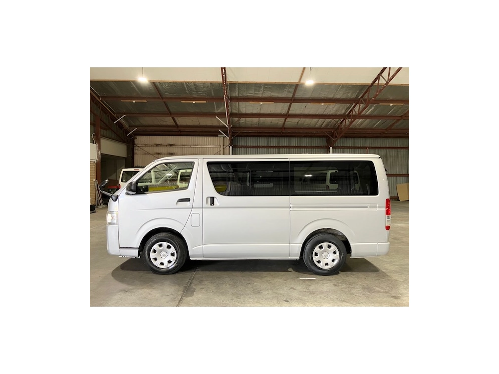 2020 Toyota Hiace LWB 2L Petrol ** GL PACKAGE!! **