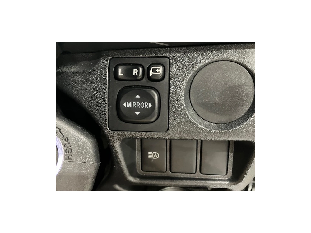 2020 Toyota Hiace LWB GL PACKAGE ONLY 82kms!! ** REDUCED $4400!! **